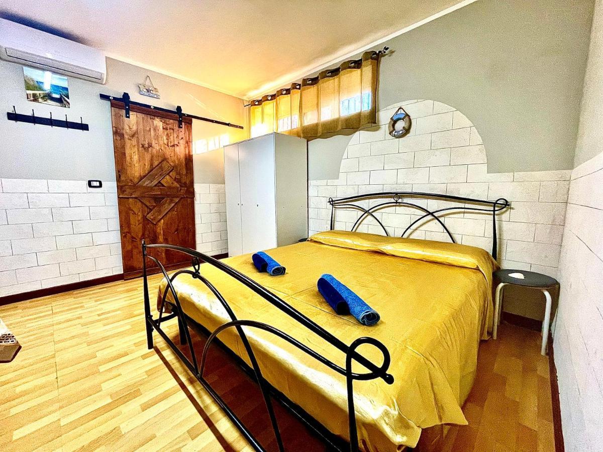 Monolocale Deluxe A 2,7 Km Dal Mare Per 2 Persone Apartment Siderno Exterior photo